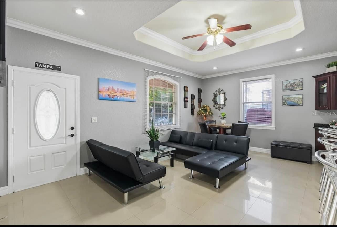 Image 8 of 27 For 2324 Palmetto Street