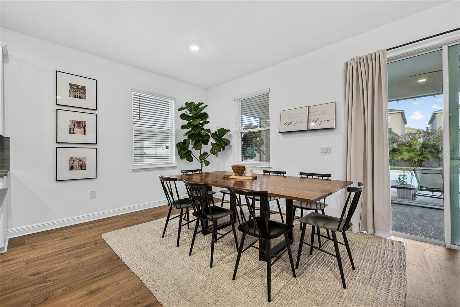 Image 17 of 39 For 10913 Honor Road