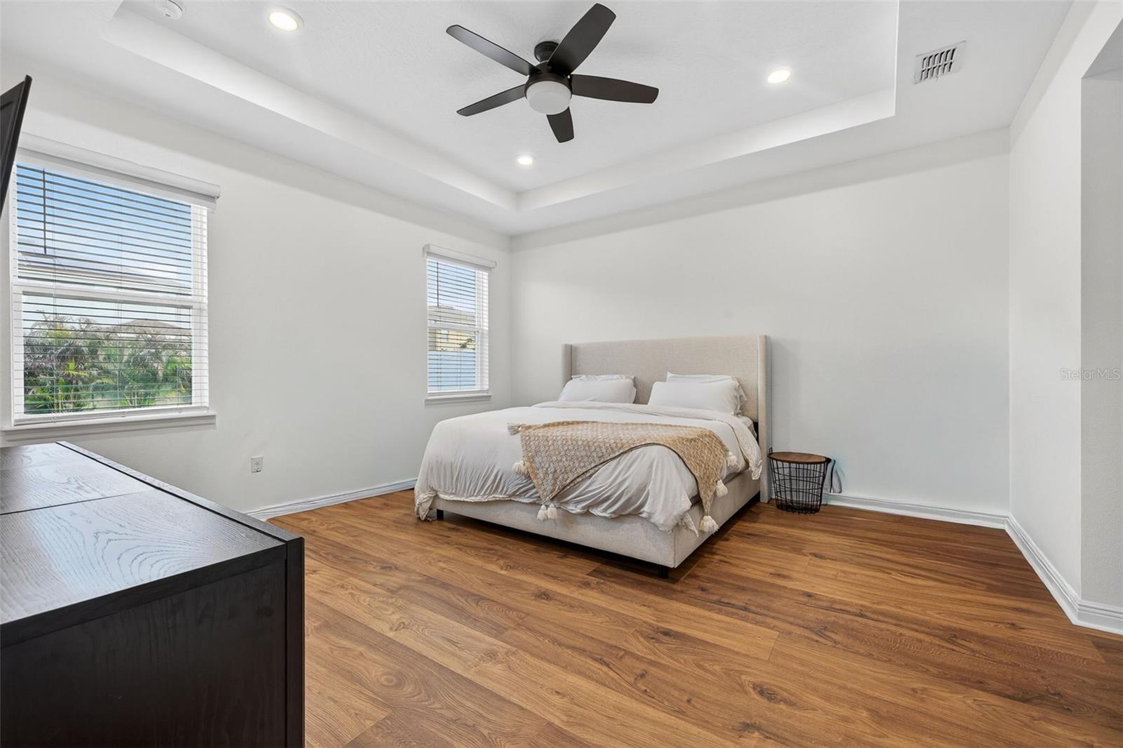 Image 21 of 39 For 10913 Honor Road