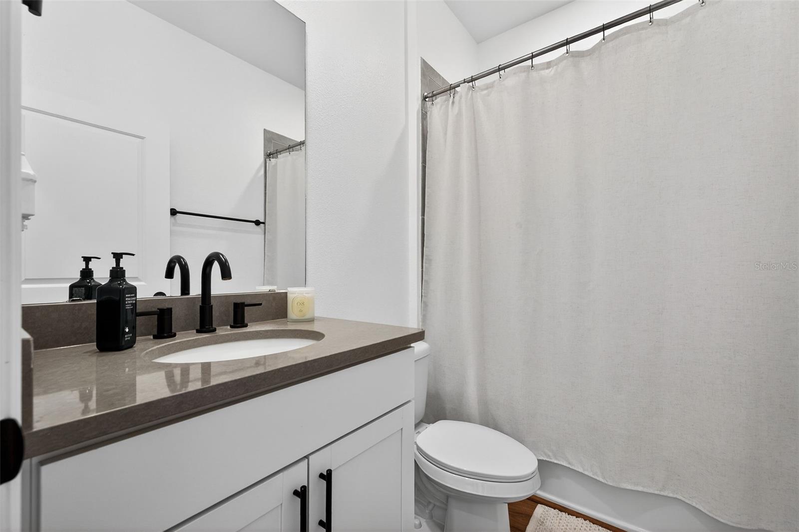 Image 27 of 39 For 10913 Honor Road