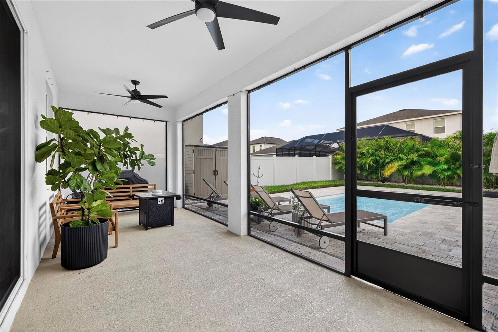 Image 28 of 39 For 10913 Honor Road