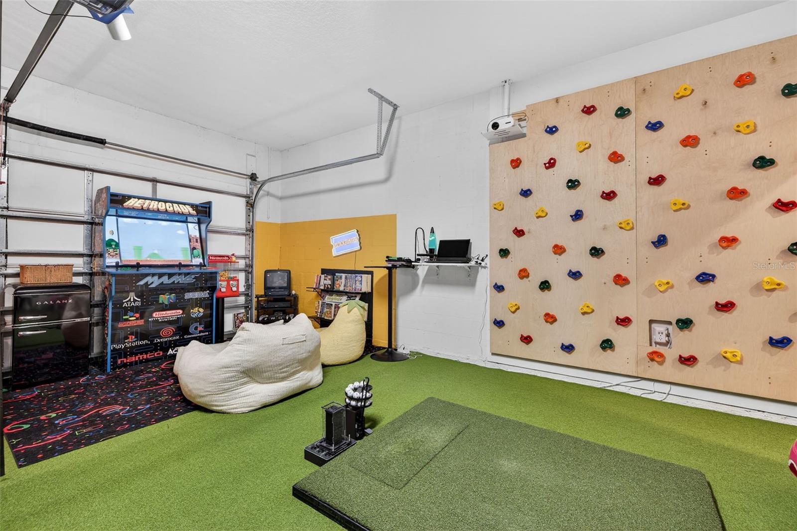 Image 38 of 39 For 10913 Honor Road