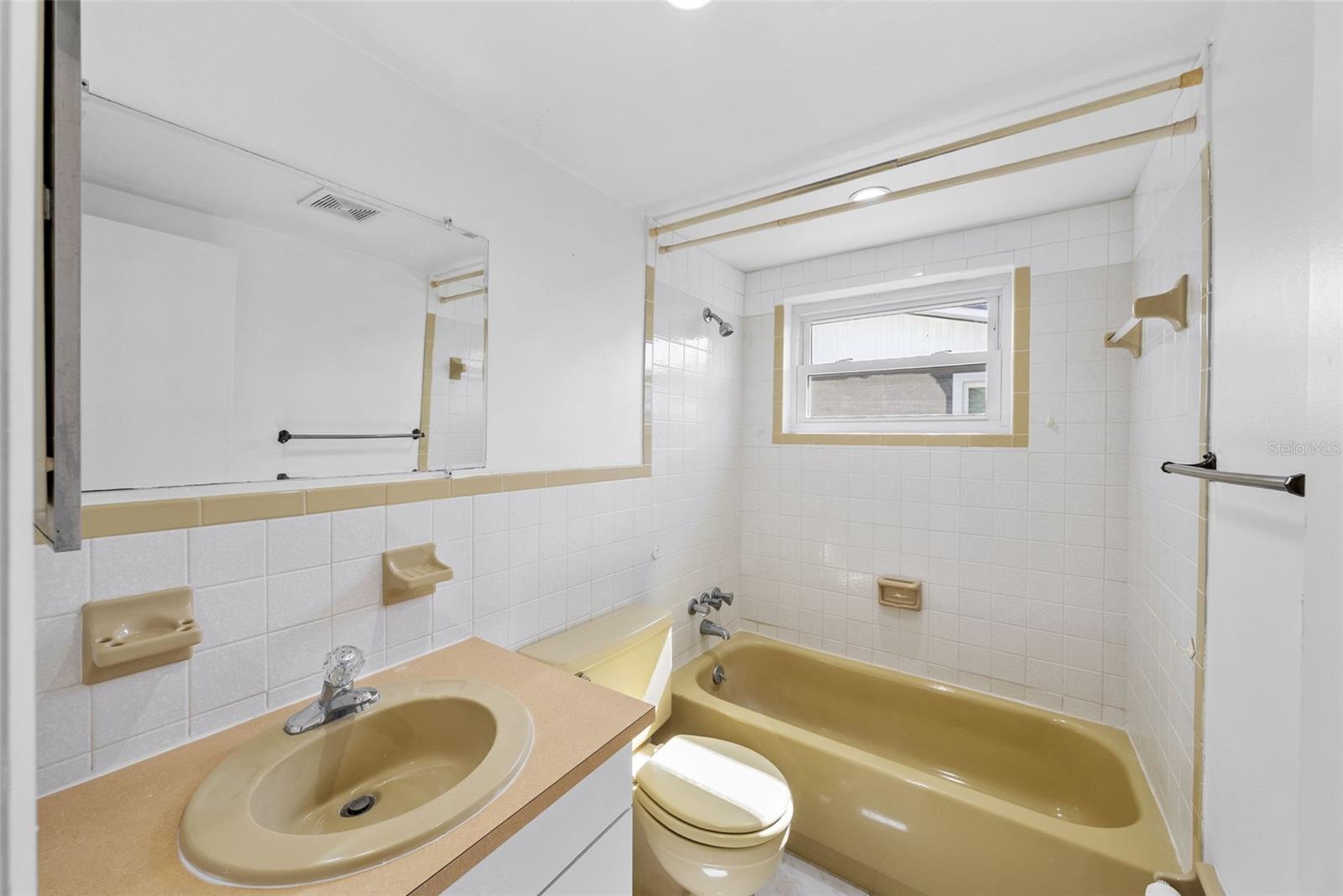 Image 22 of 46 For 6112 12th Avenue