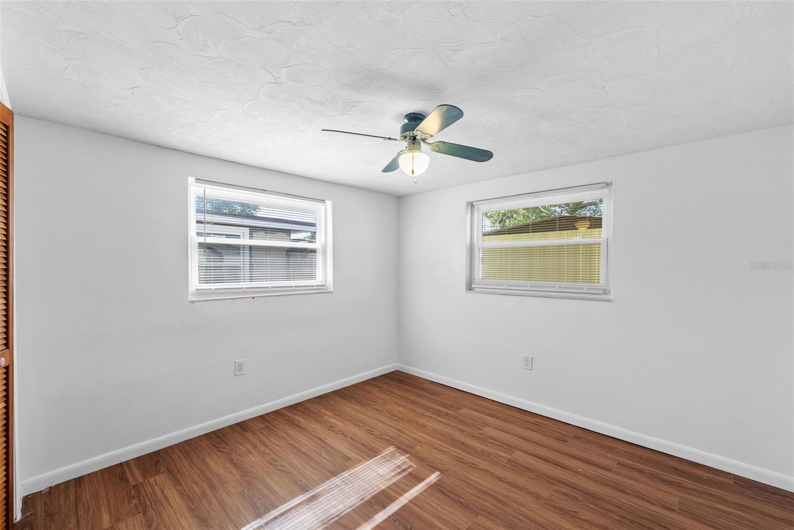 Image 23 of 46 For 6112 12th Avenue