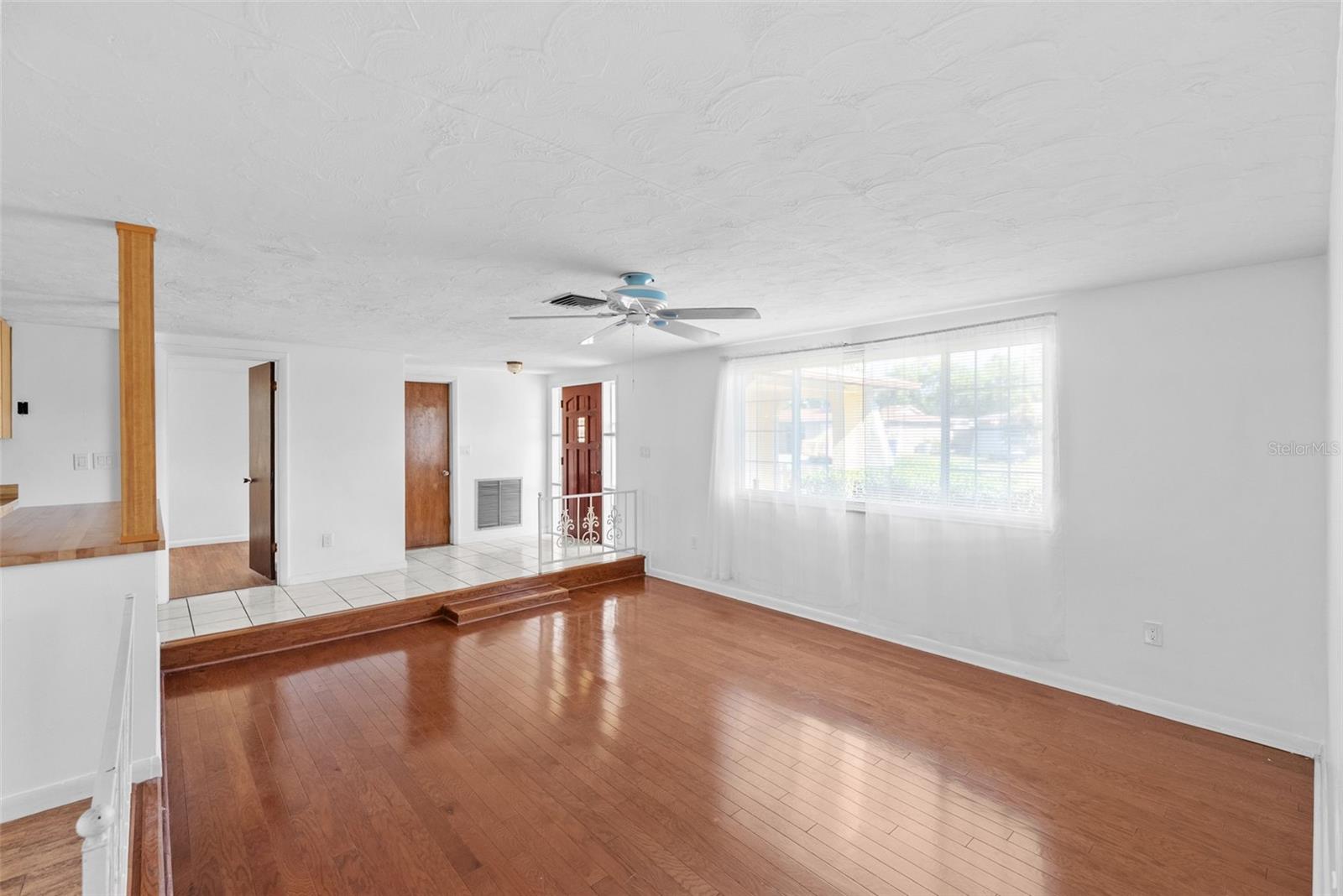 Image 7 of 46 For 6112 12th Avenue
