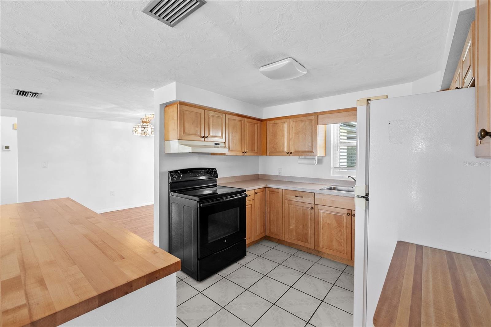 Image 9 of 46 For 6112 12th Avenue