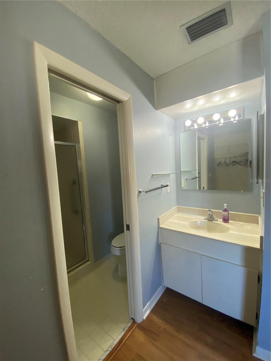 Image 11 of 42 For 7933 Pine Drive 37