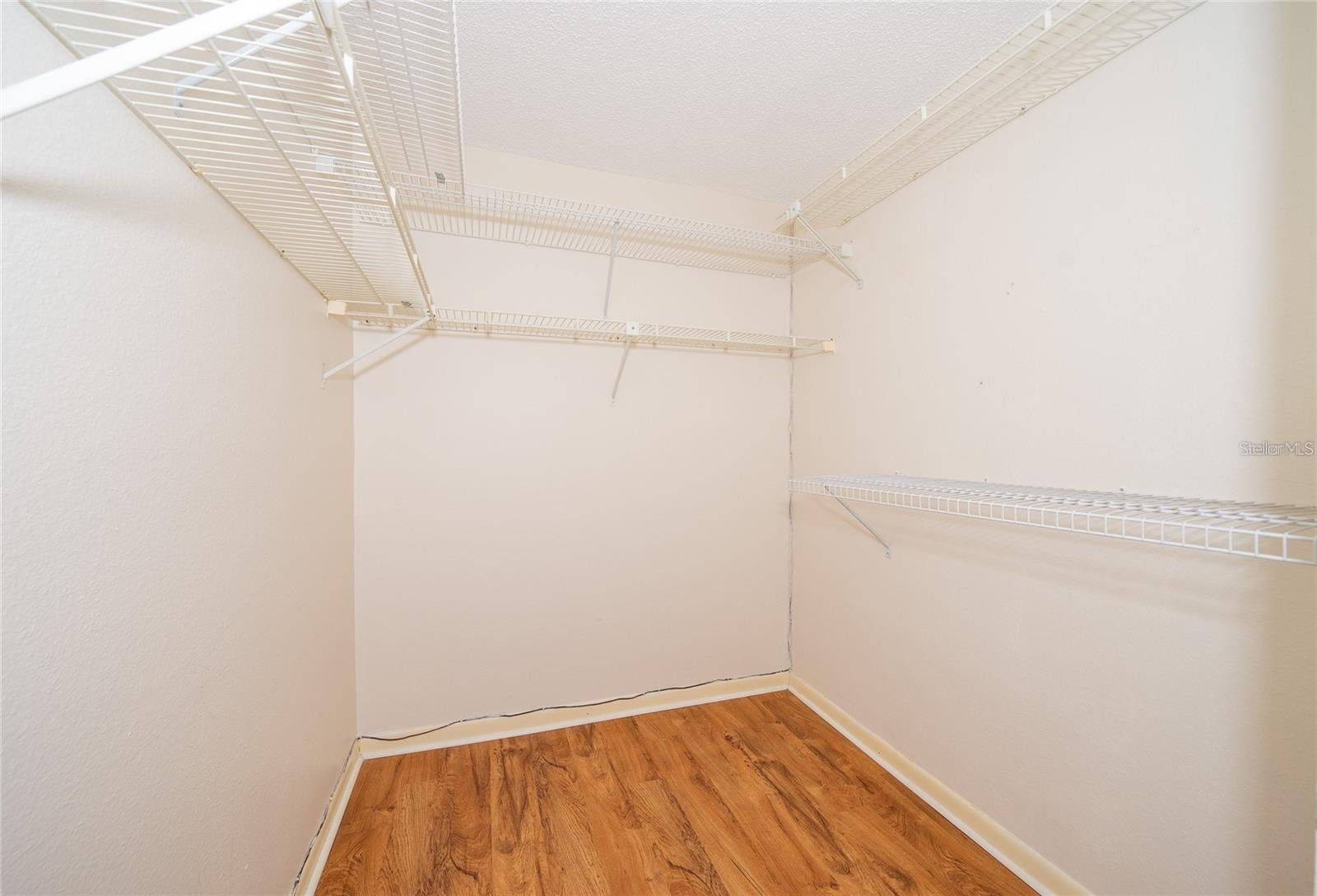 Image 13 of 42 For 7933 Pine Drive 37