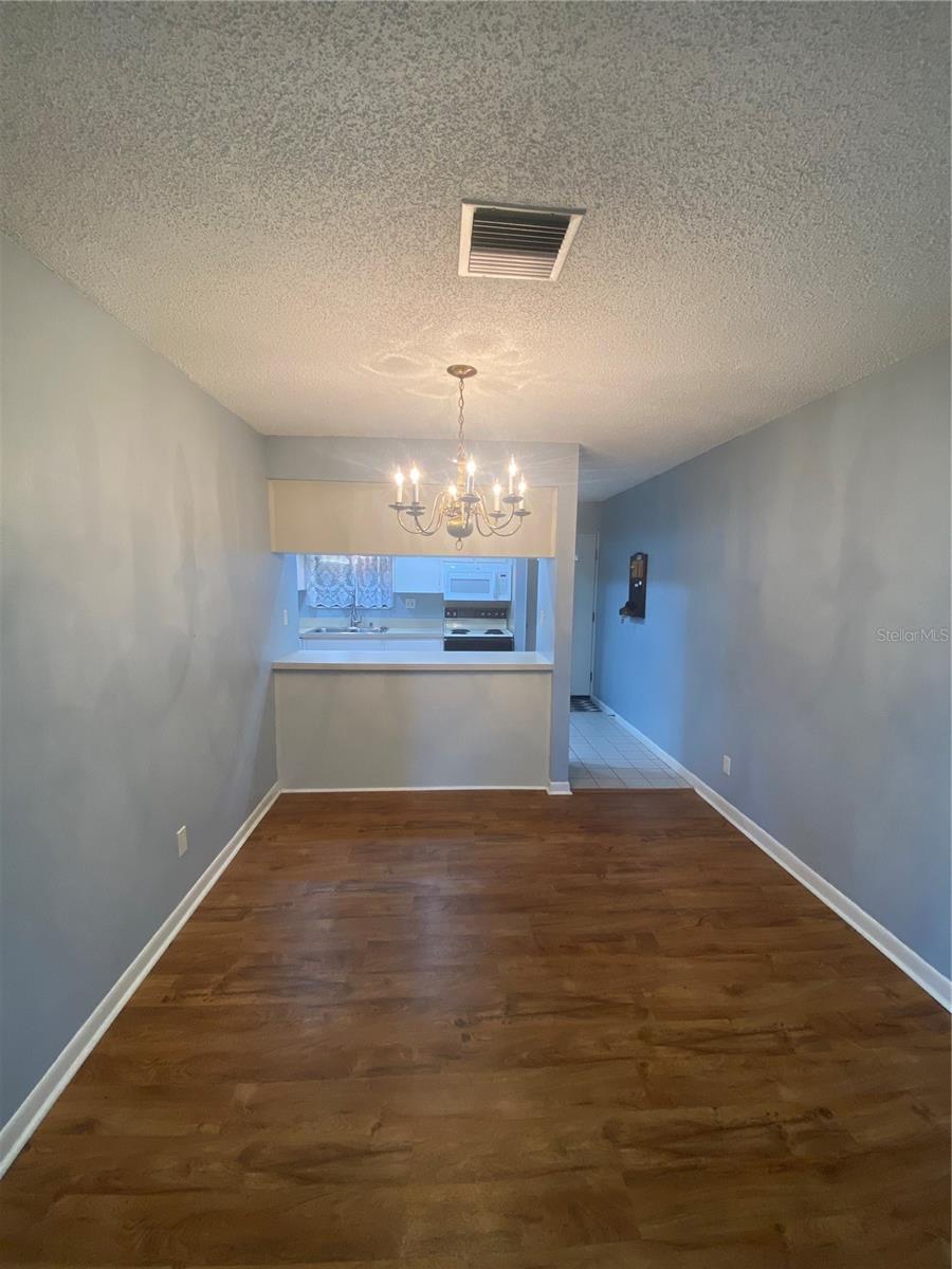 Image 5 of 42 For 7933 Pine Drive 37