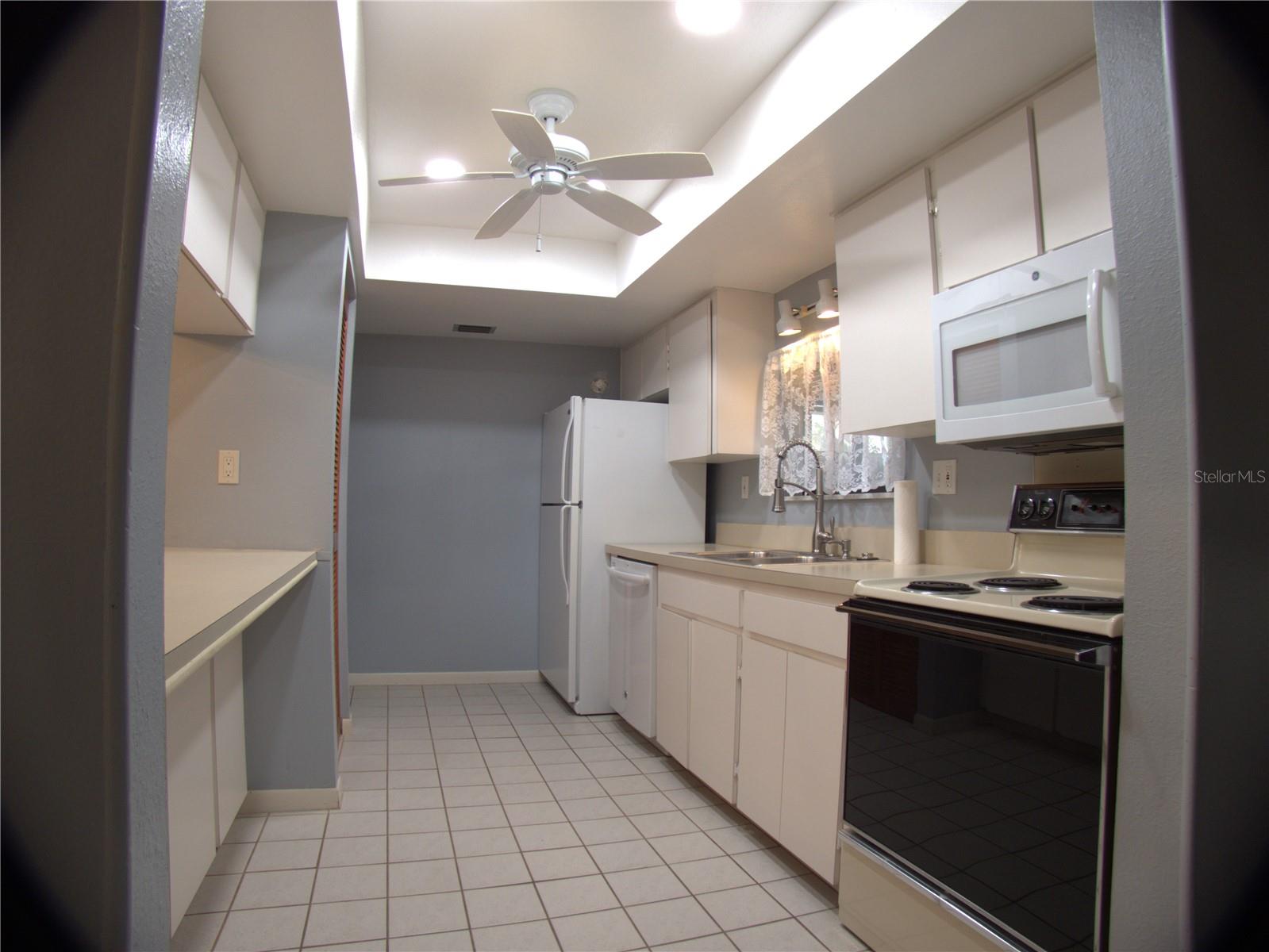 Image 6 of 42 For 7933 Pine Drive 37