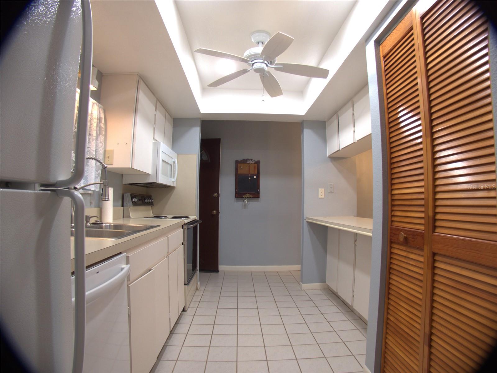 Image 7 of 42 For 7933 Pine Drive 37