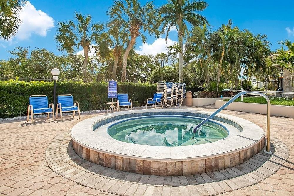 Image 30 of 47 For 1328 Pasadena Avenue S 104