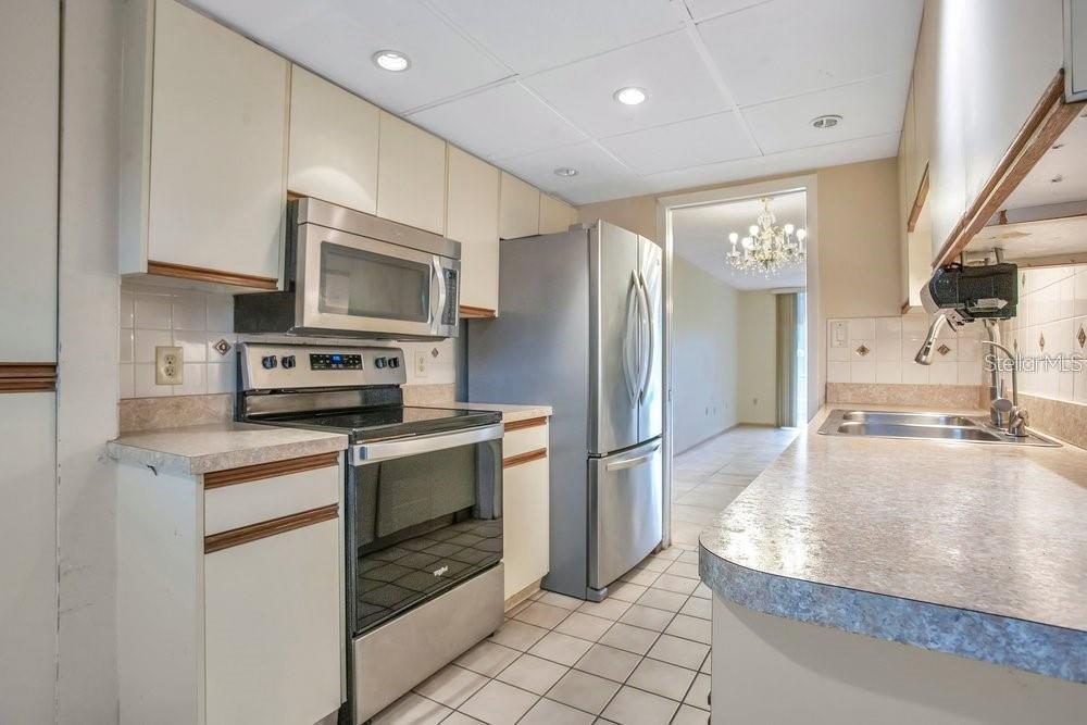 Image 4 of 47 For 1328 Pasadena Avenue S 104