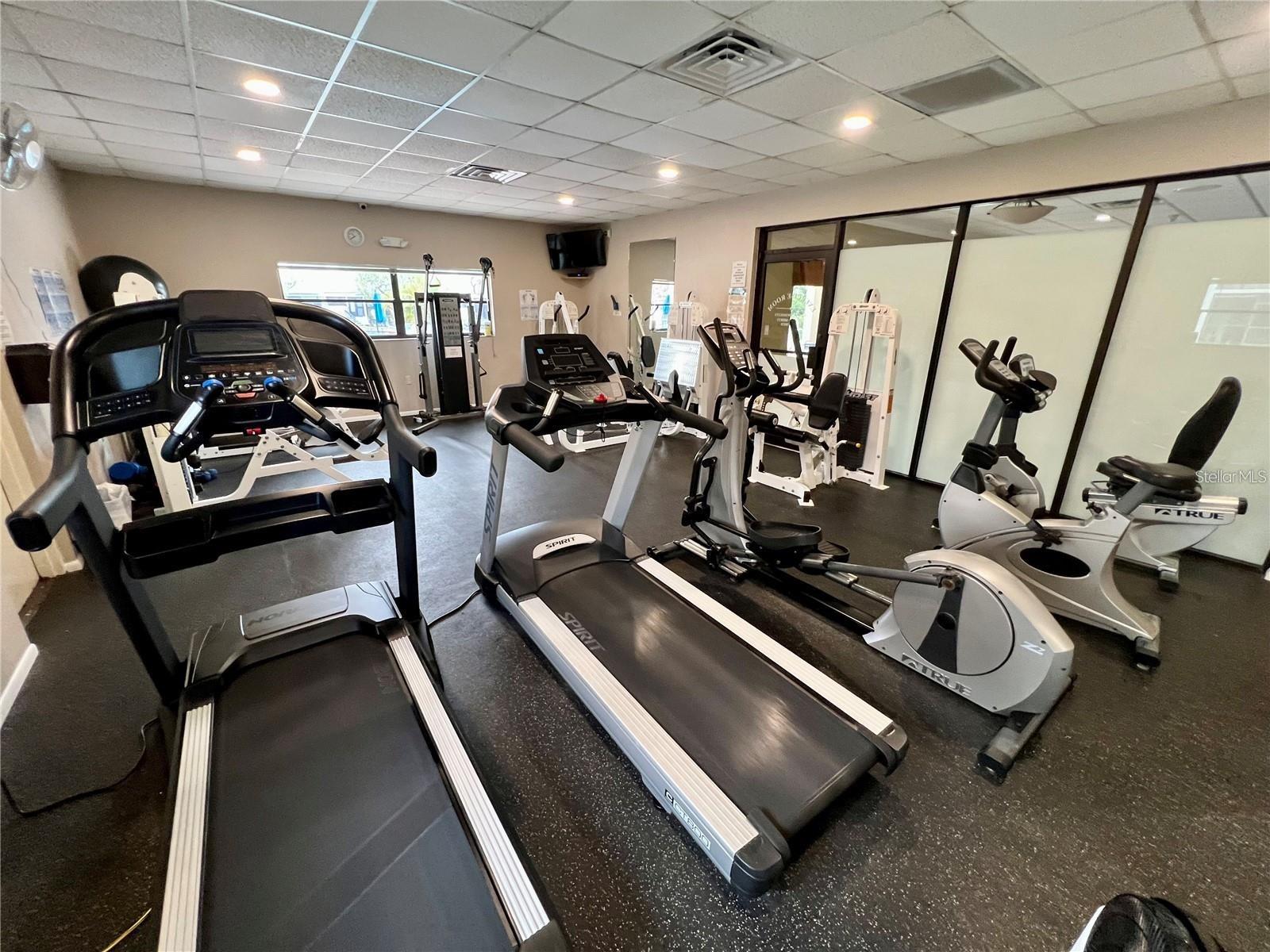 Image 40 of 47 For 1328 Pasadena Avenue S 104