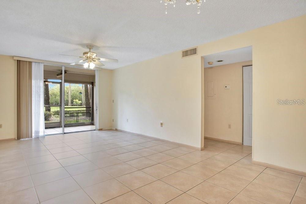 Image 9 of 47 For 1328 Pasadena Avenue S 104