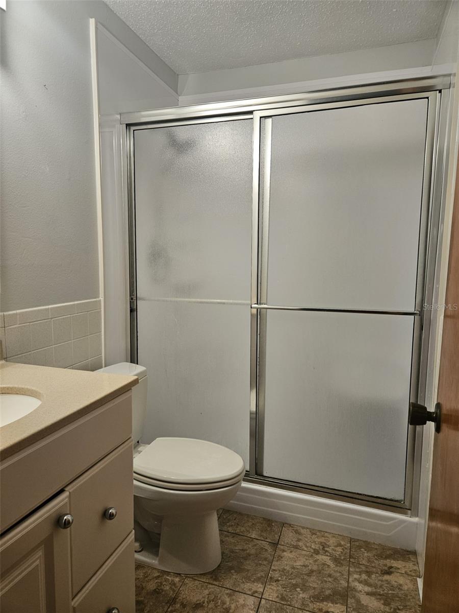 Image 20 of 36 For 2700 Bayshore Boulevard 2b