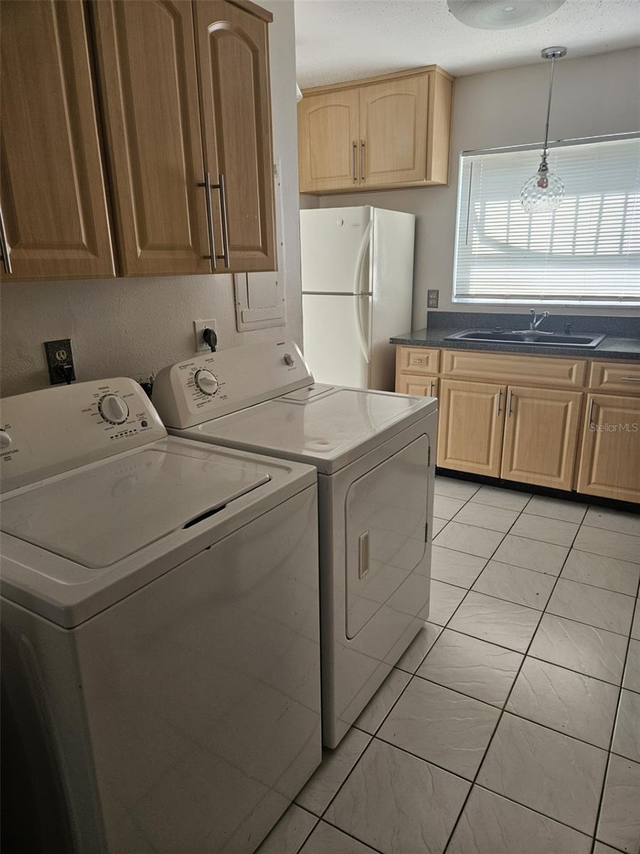 Image 5 of 36 For 2700 Bayshore Boulevard 2b