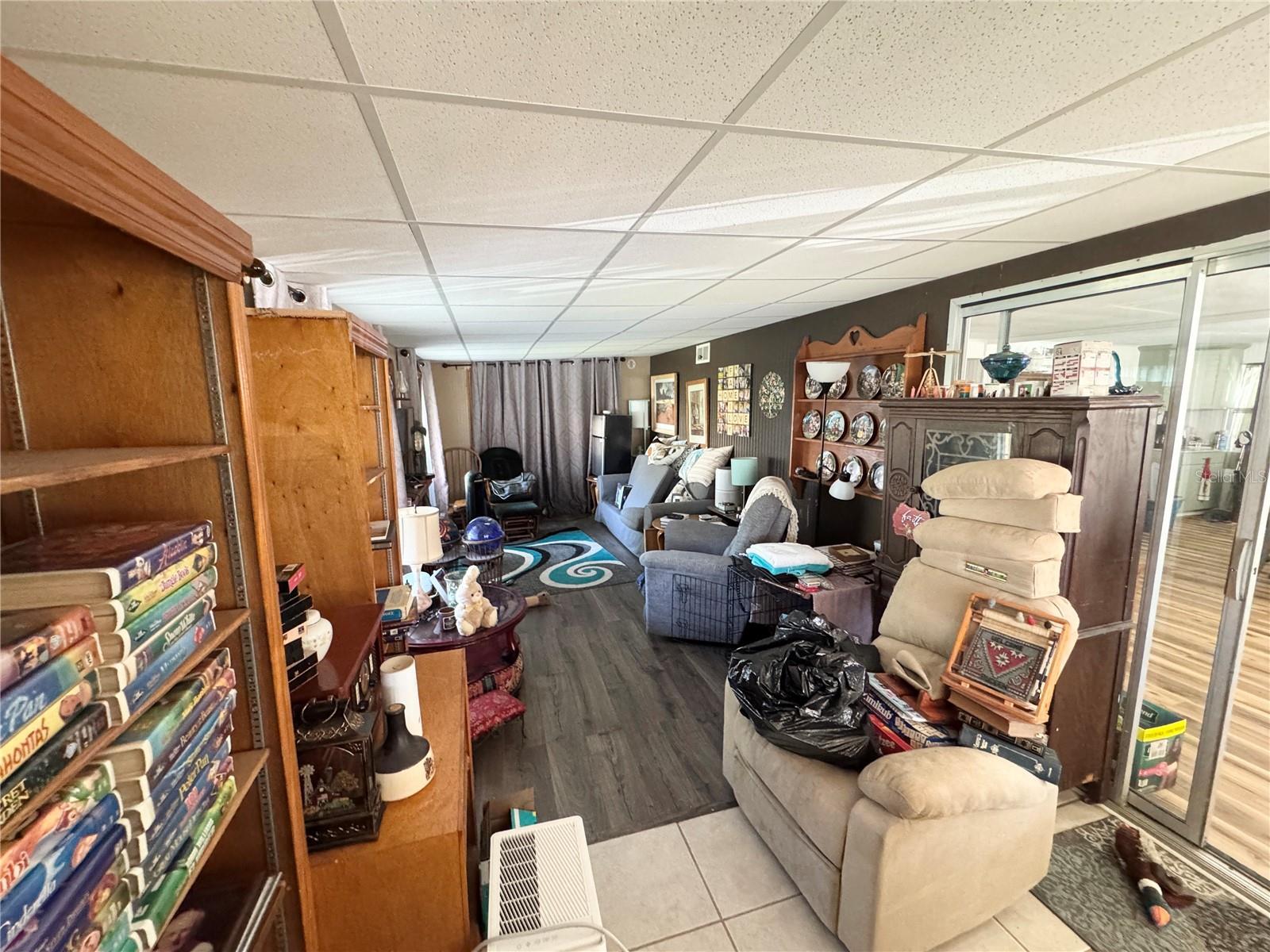 Image 14 of 27 For 38437 Beniger Drive