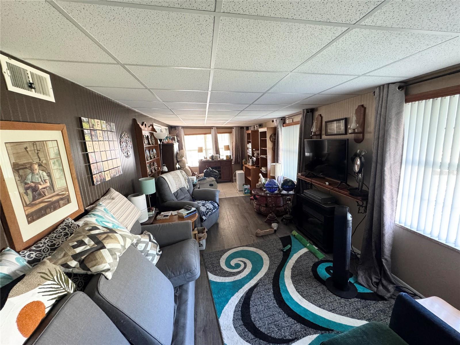 Image 15 of 27 For 38437 Beniger Drive