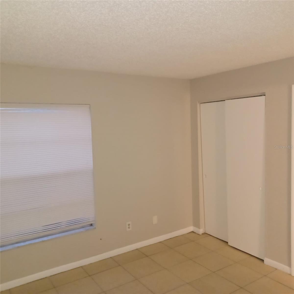 Image 4 of 6 For 1508 127th Avenue B