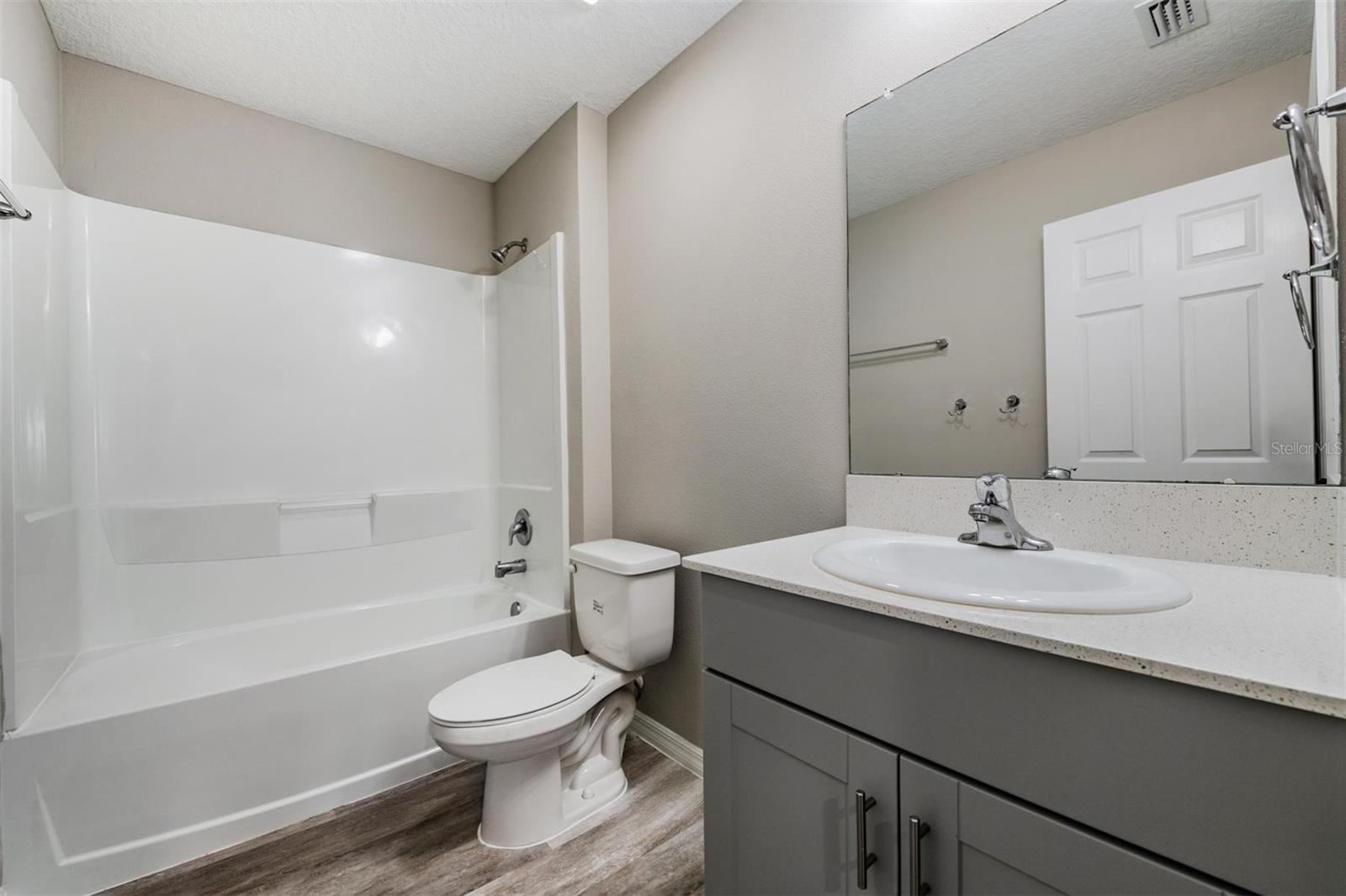 Image 22 of 42 For 12857 Tannencrest Drive