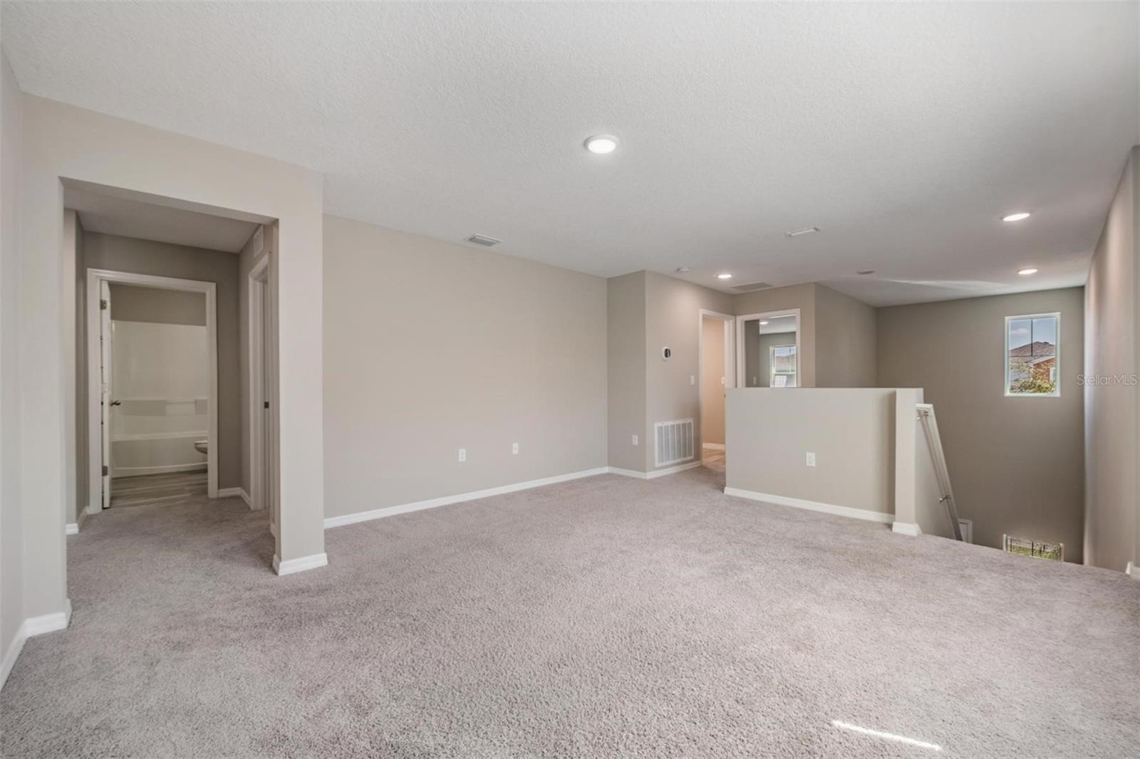 Image 26 of 42 For 12857 Tannencrest Drive