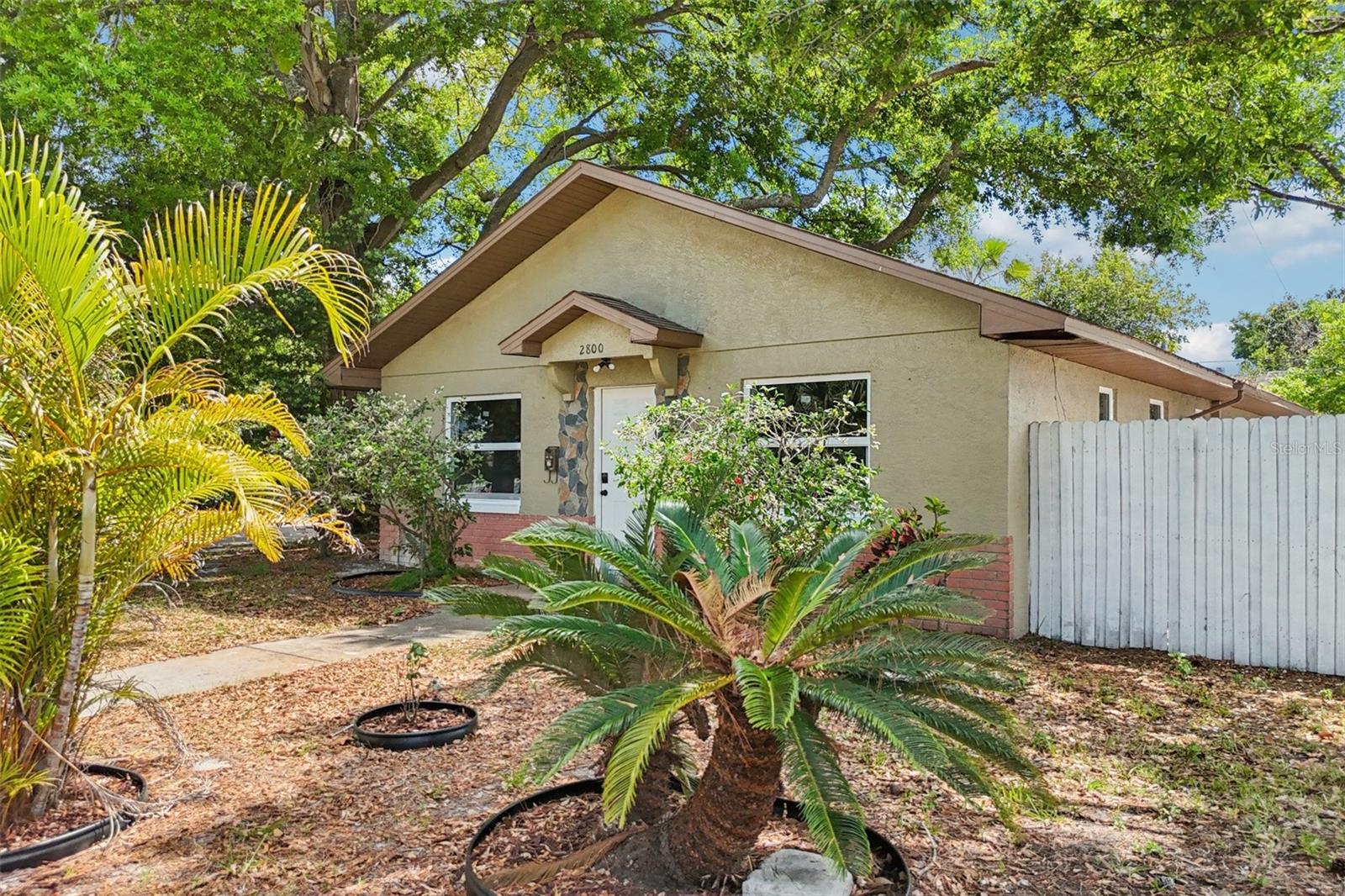 Listing photo id 42 for 2800 13th Avenue N