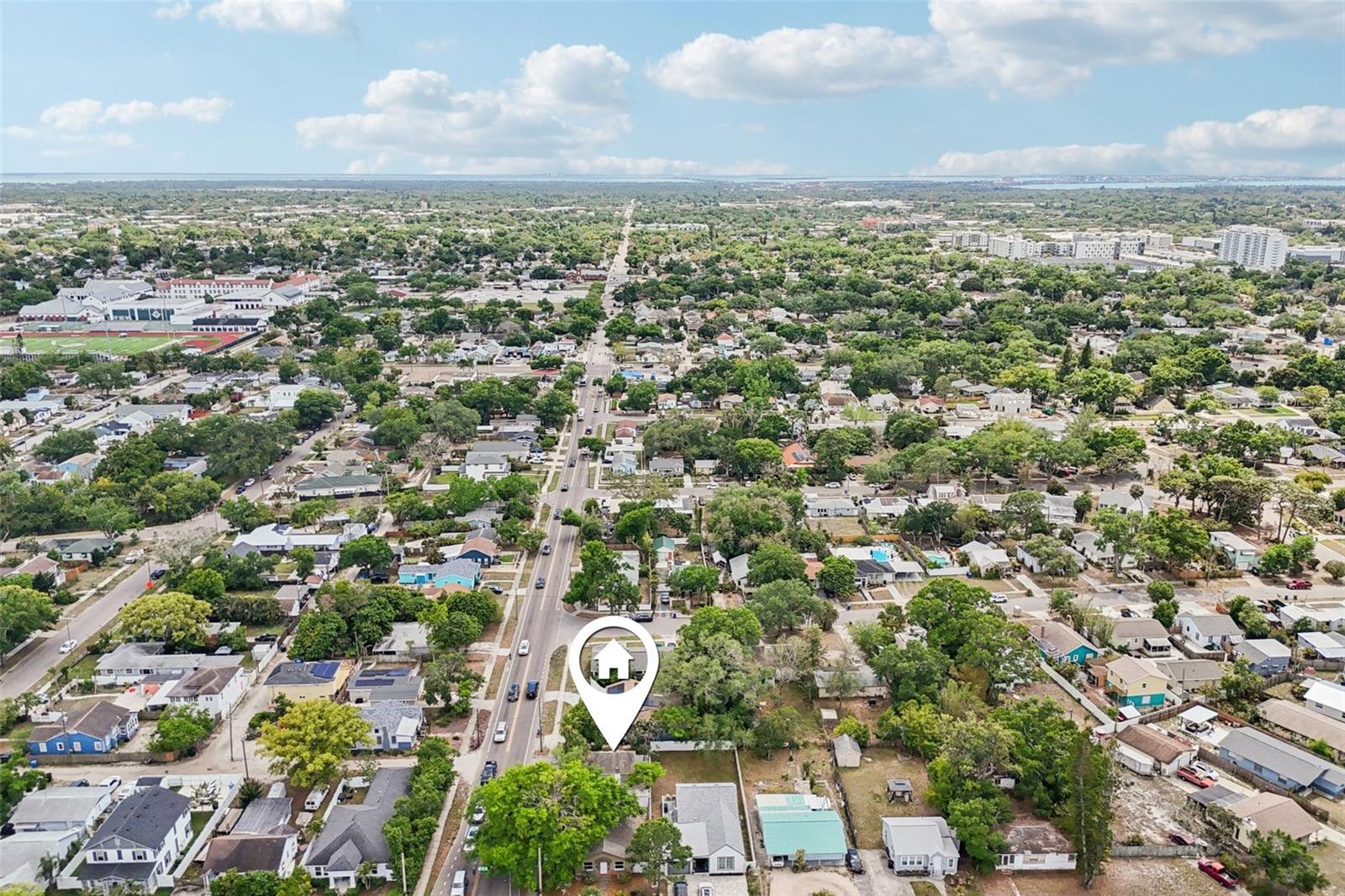 Listing photo id 52 for 2800 13th Avenue N