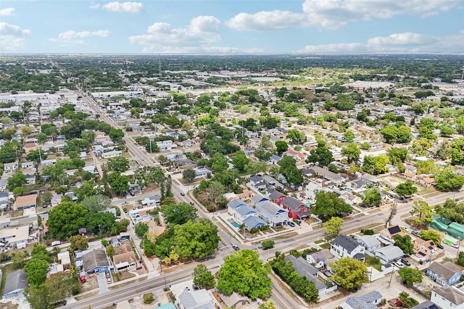 Listing photo id 64 for 2800 13th Avenue N