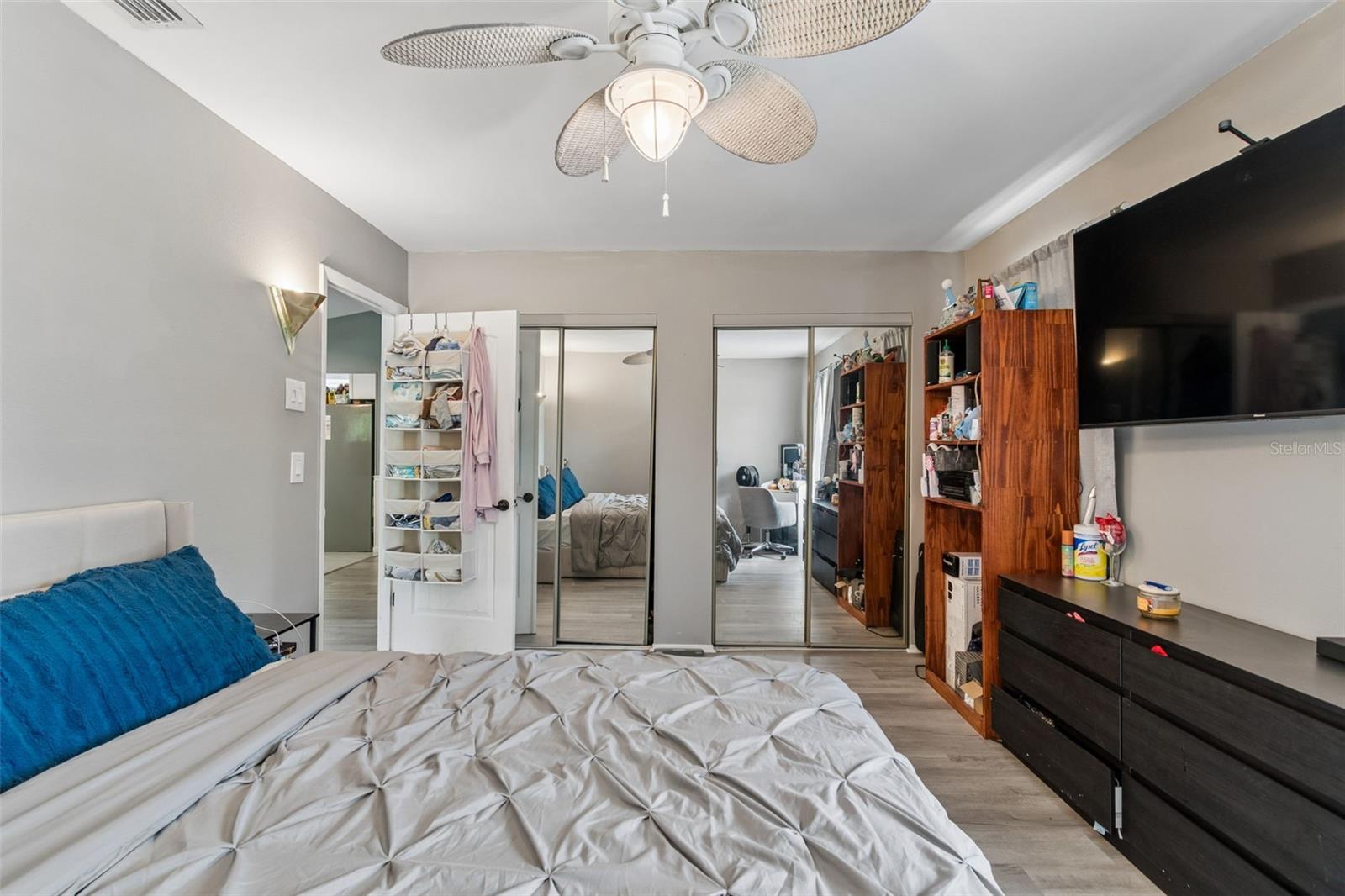 Image 25 of 53 For 9917 Lake Drive