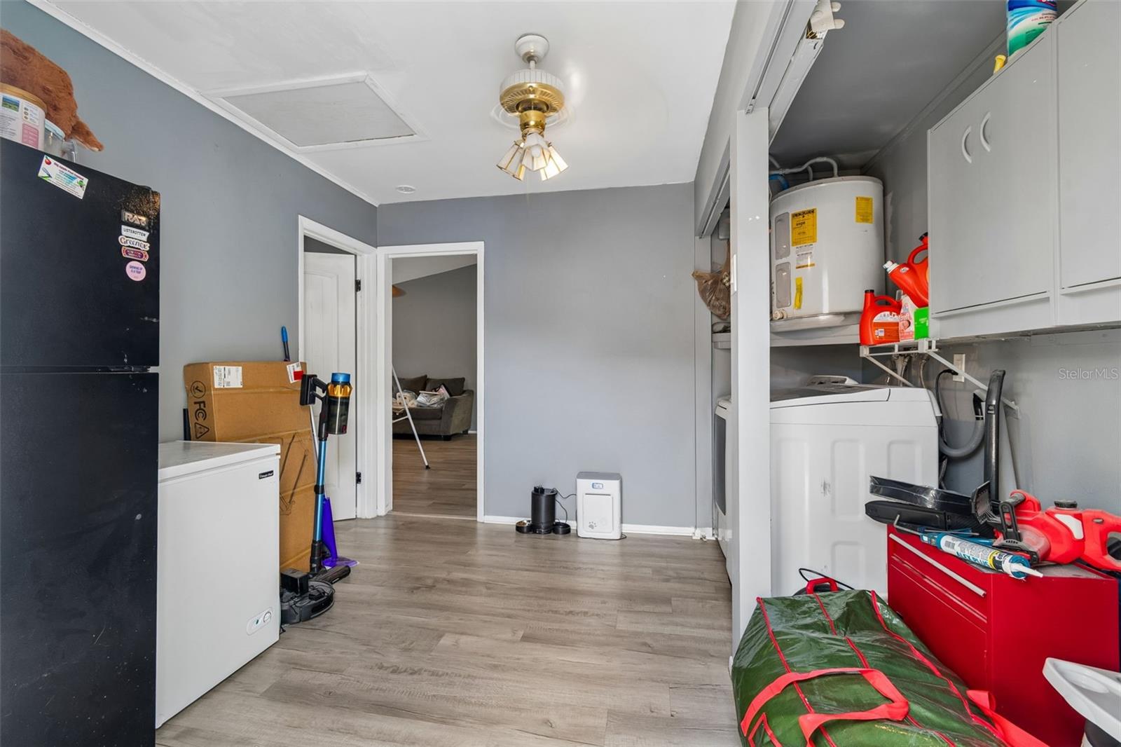 Image 26 of 53 For 9917 Lake Drive