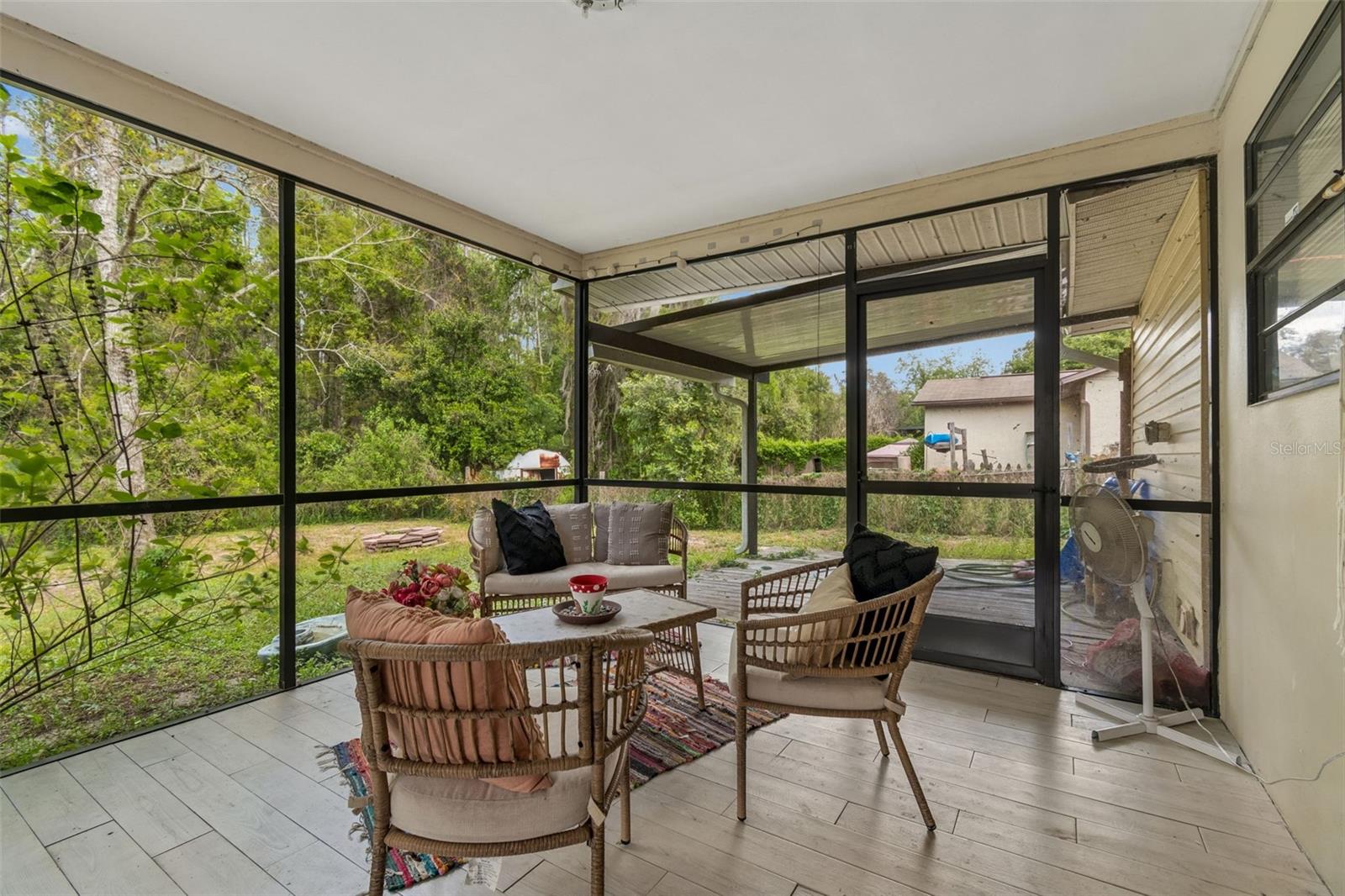 Image 30 of 53 For 9917 Lake Drive