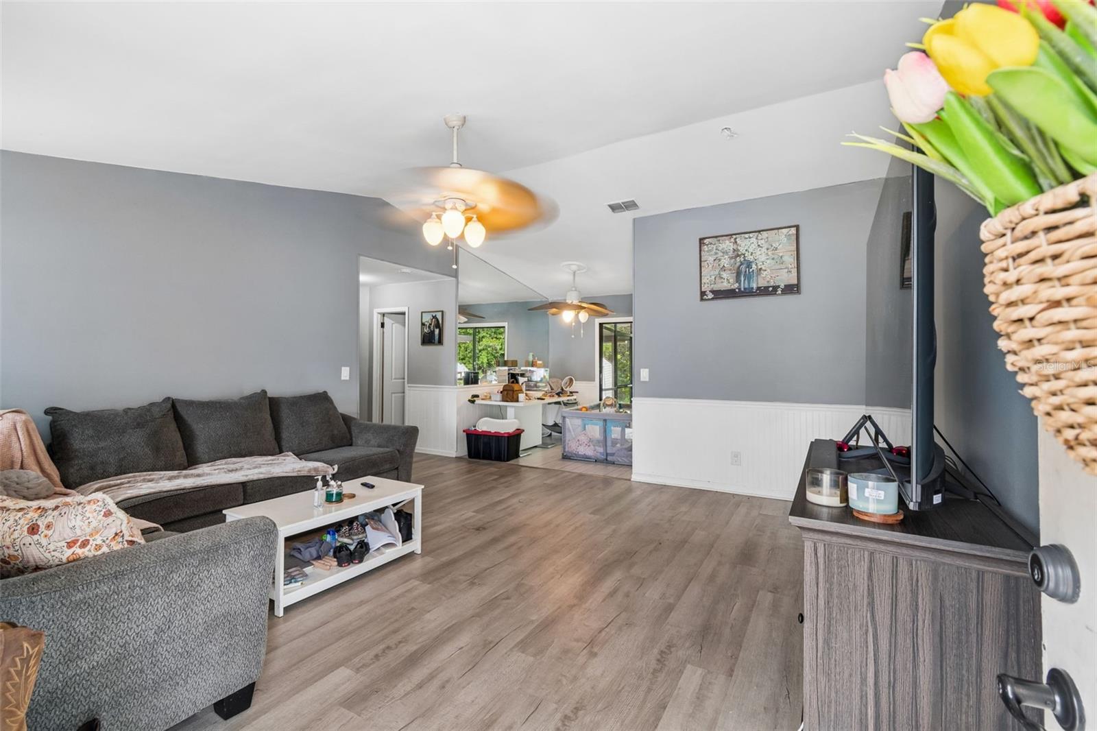 Image 7 of 53 For 9917 Lake Drive