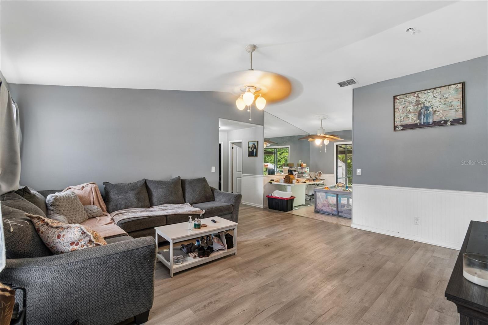 Image 8 of 53 For 9917 Lake Drive