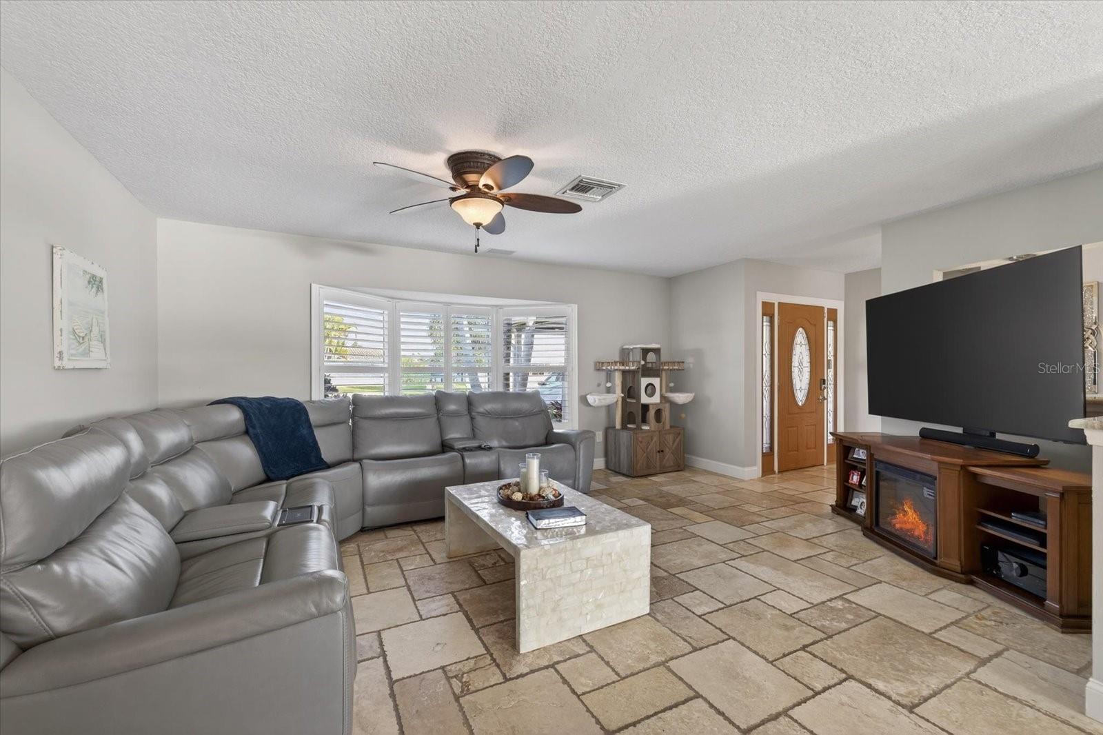 Image 10 of 56 For 5401 Pilots Place