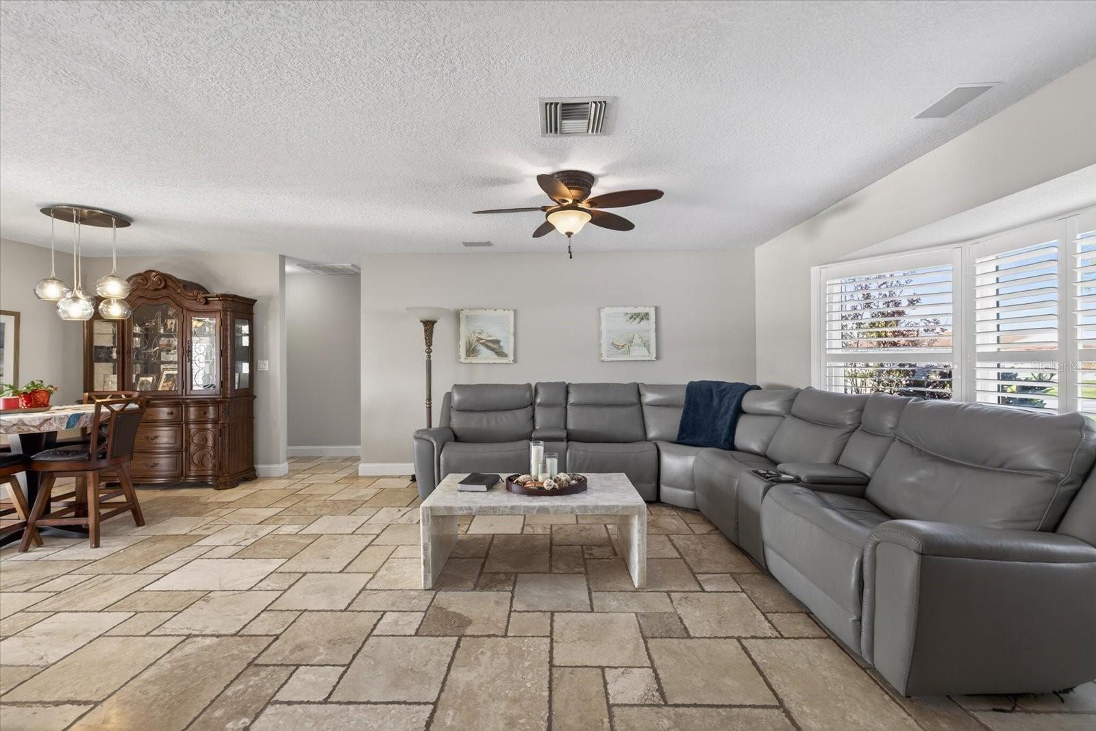 Image 11 of 56 For 5401 Pilots Place