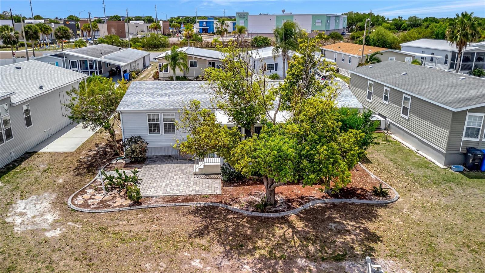 Image 12 of 28 For 211 Port Royal Lane 523