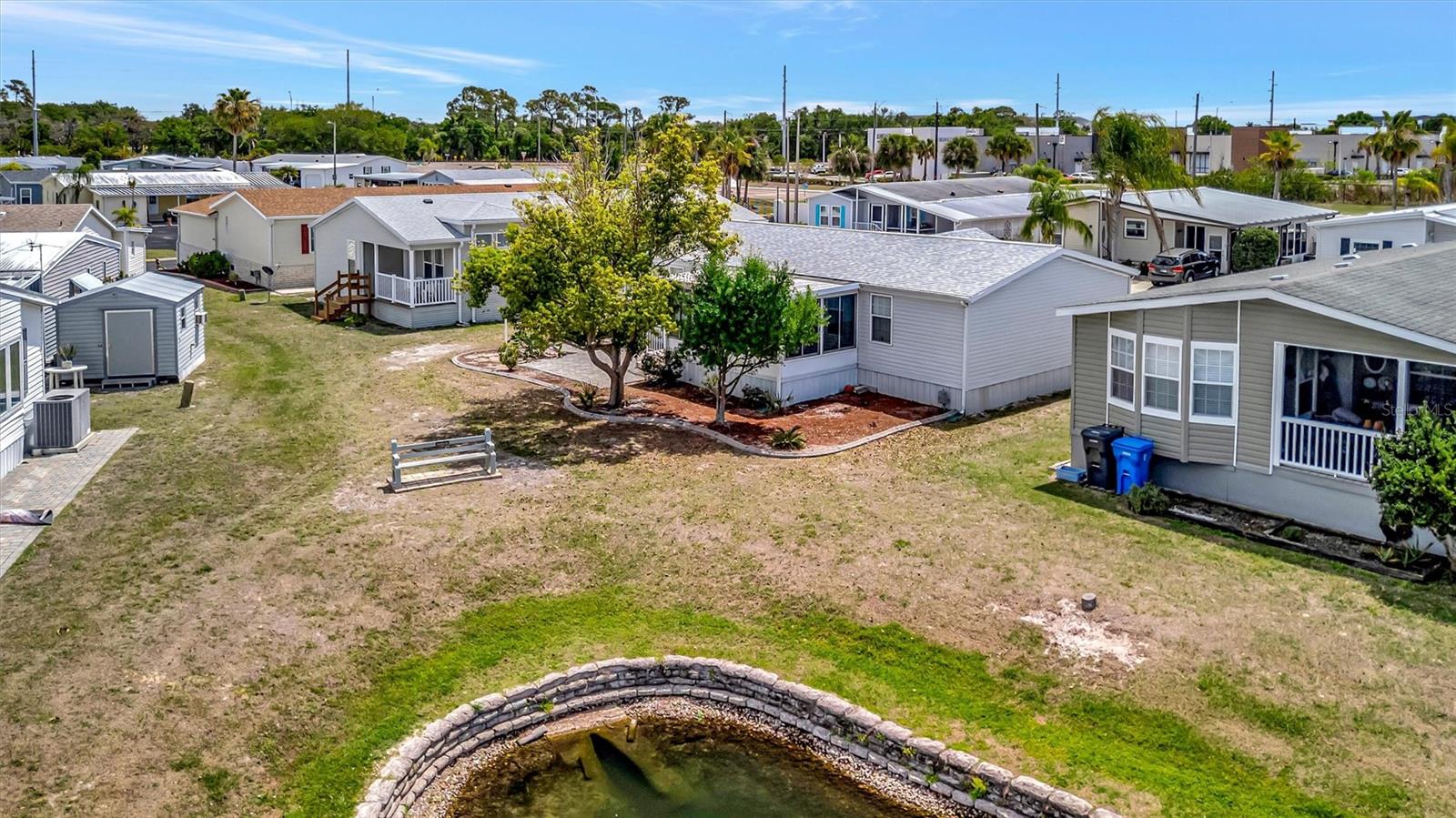 Image 13 of 28 For 211 Port Royal Lane 523