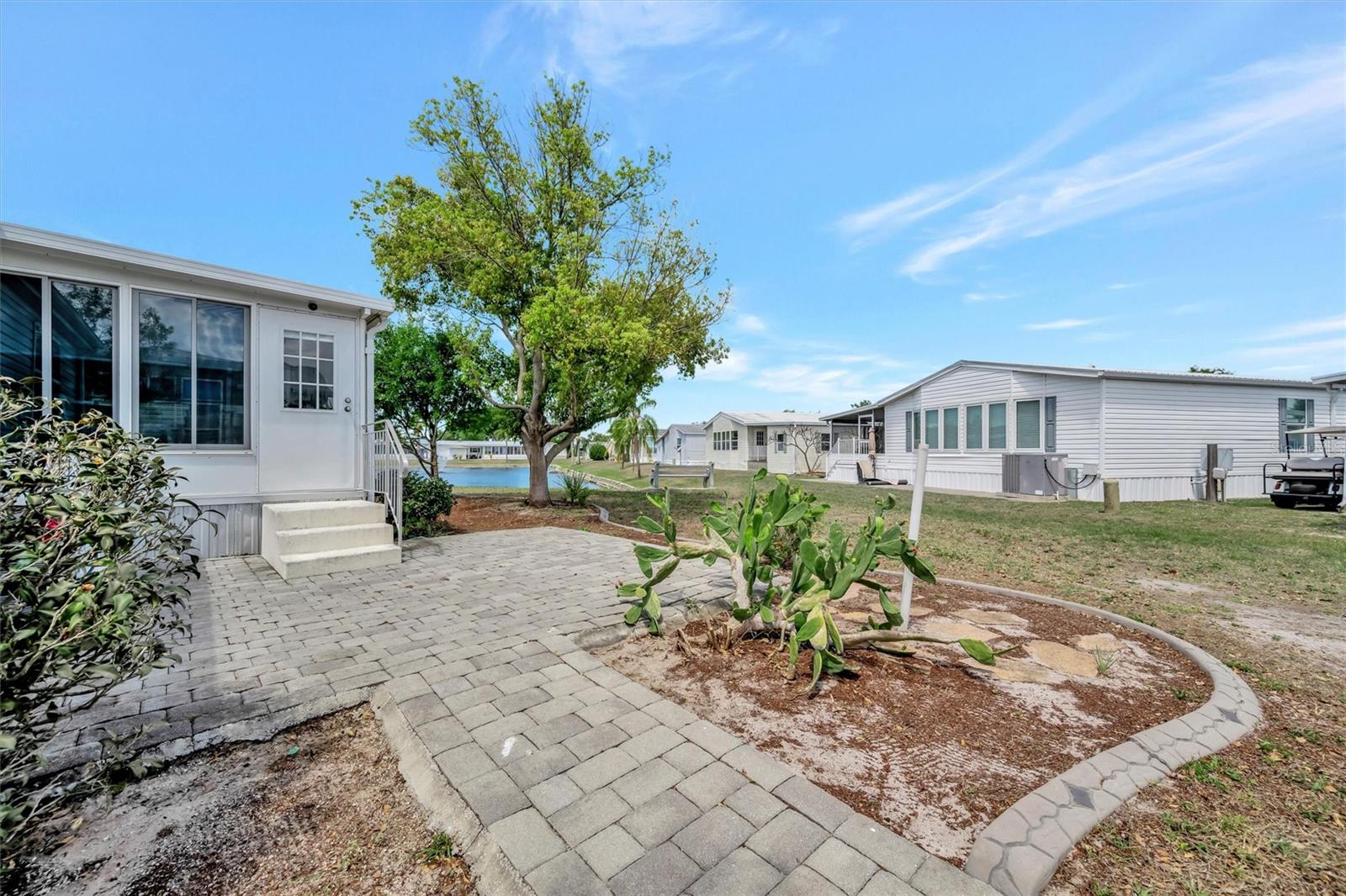 Image 26 of 28 For 211 Port Royal Lane 523