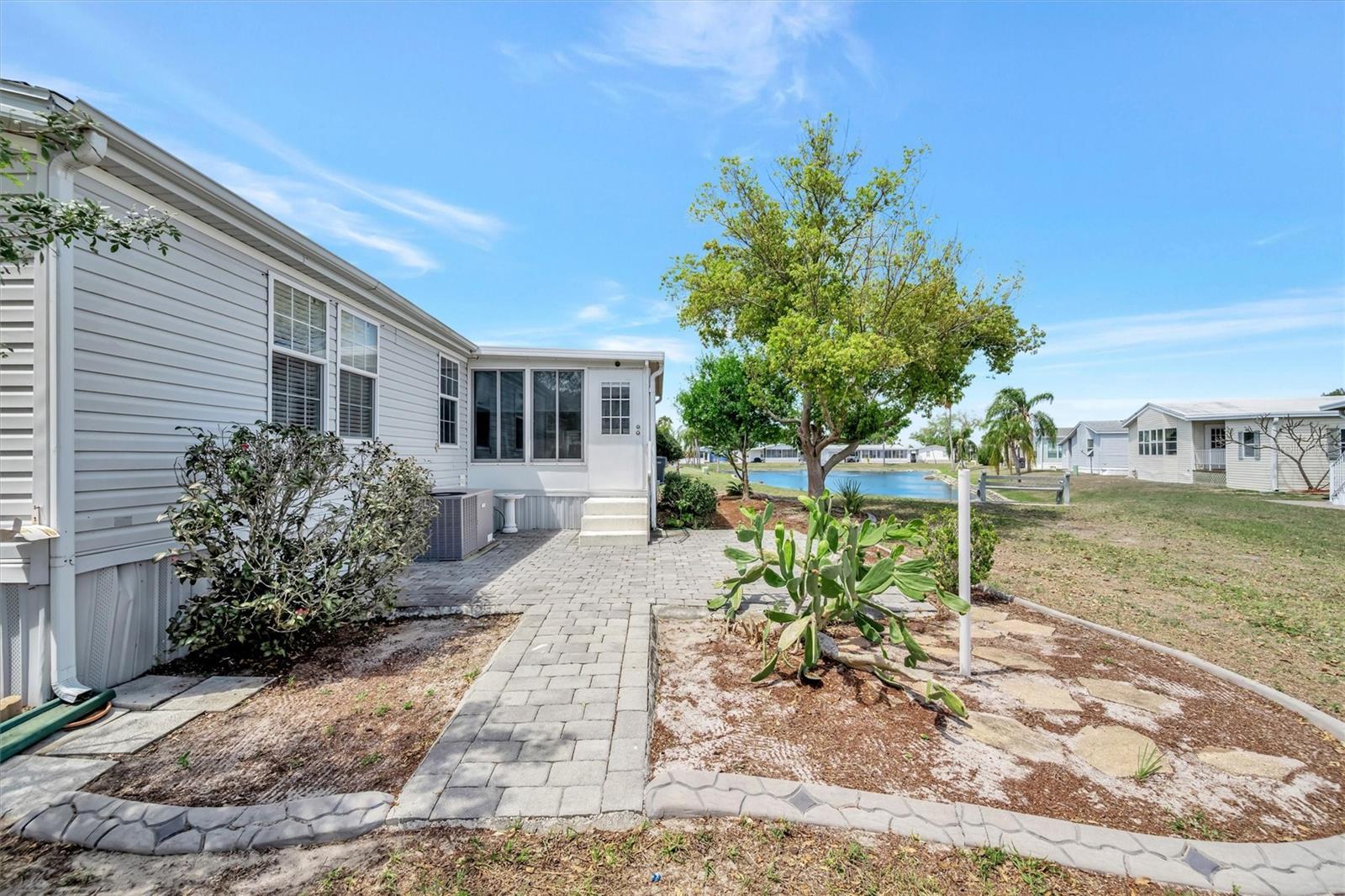 Image 27 of 28 For 211 Port Royal Lane 523