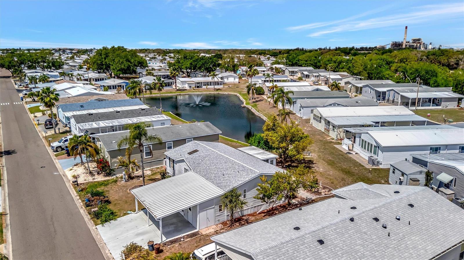 Image 6 of 28 For 211 Port Royal Lane 523