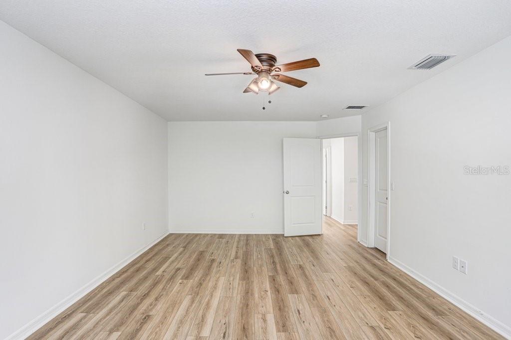 Image 22 of 39 For 6431 Bradford Hill Court