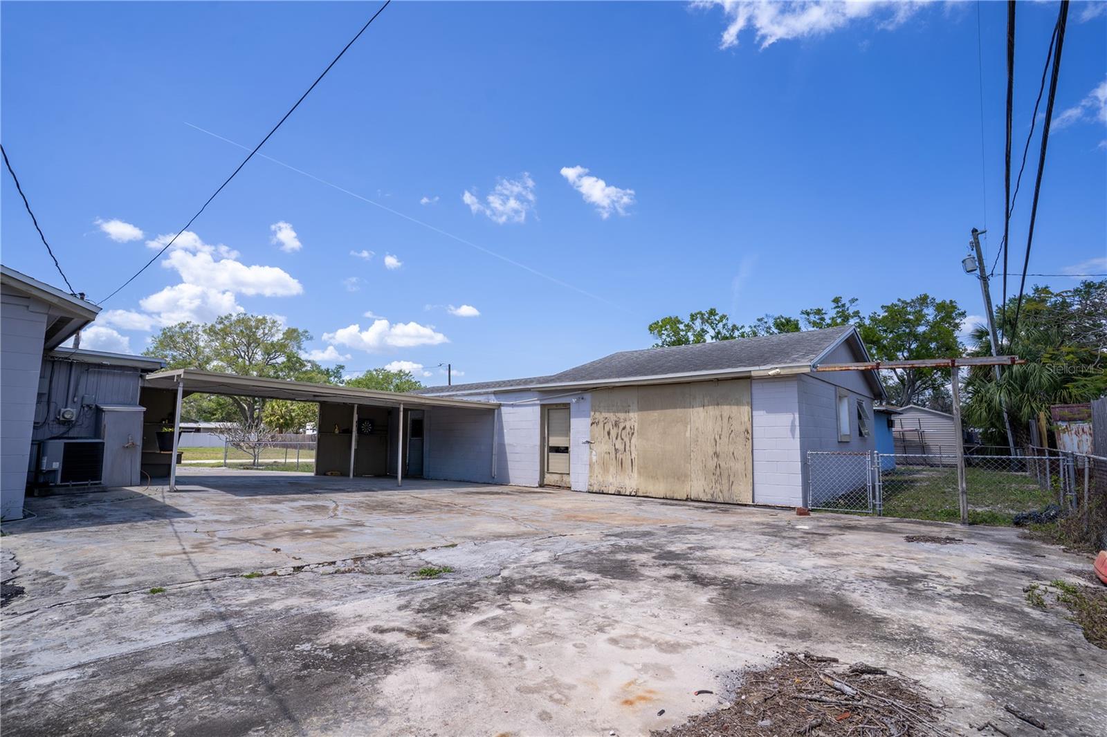 Image 20 of 32 For 701 61st Avenue Ne