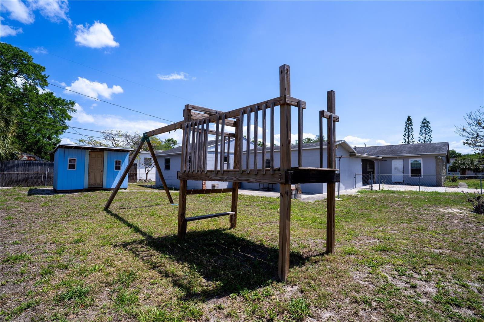 Image 29 of 32 For 701 61st Avenue Ne