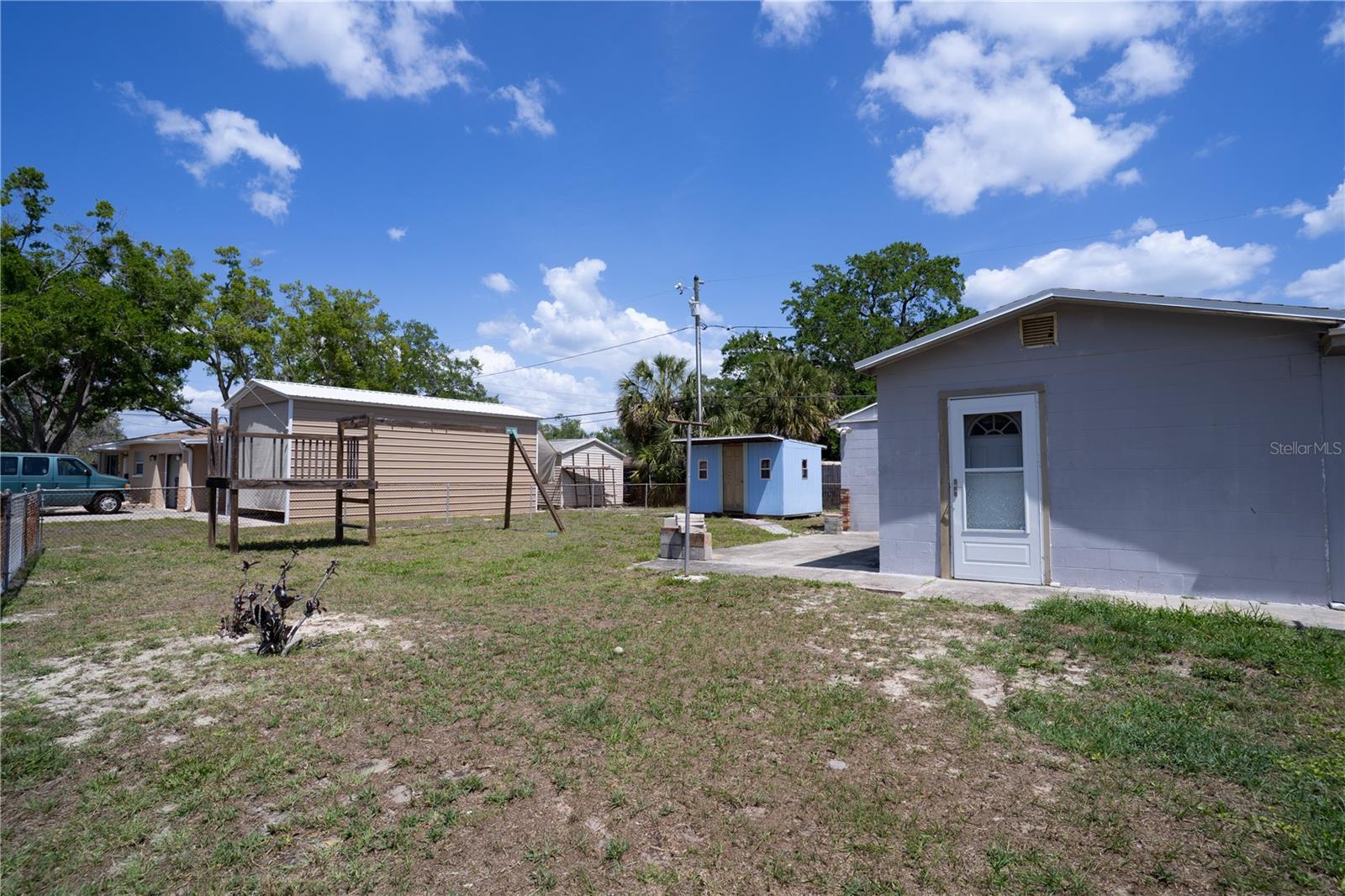 Image 30 of 32 For 701 61st Avenue Ne