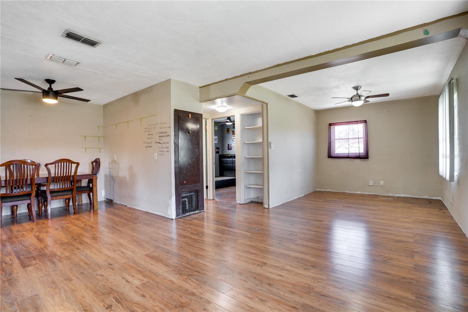 Image 7 of 32 For 701 61st Avenue Ne