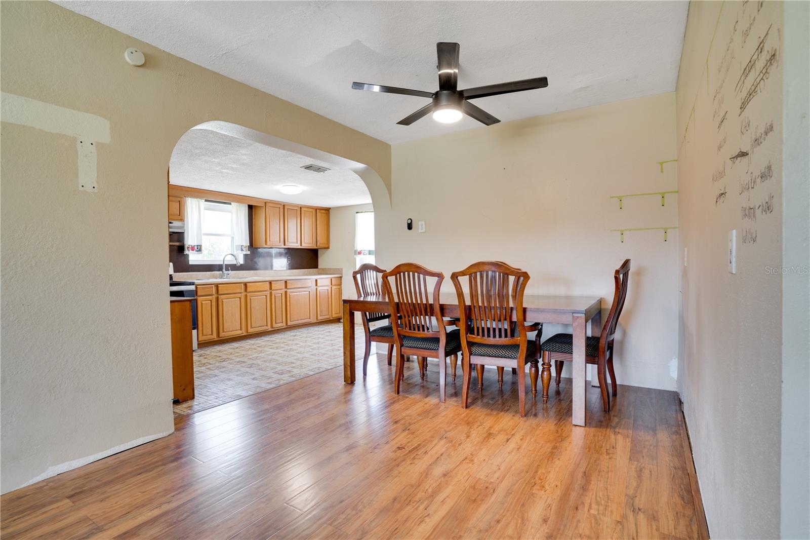 Image 8 of 32 For 701 61st Avenue Ne