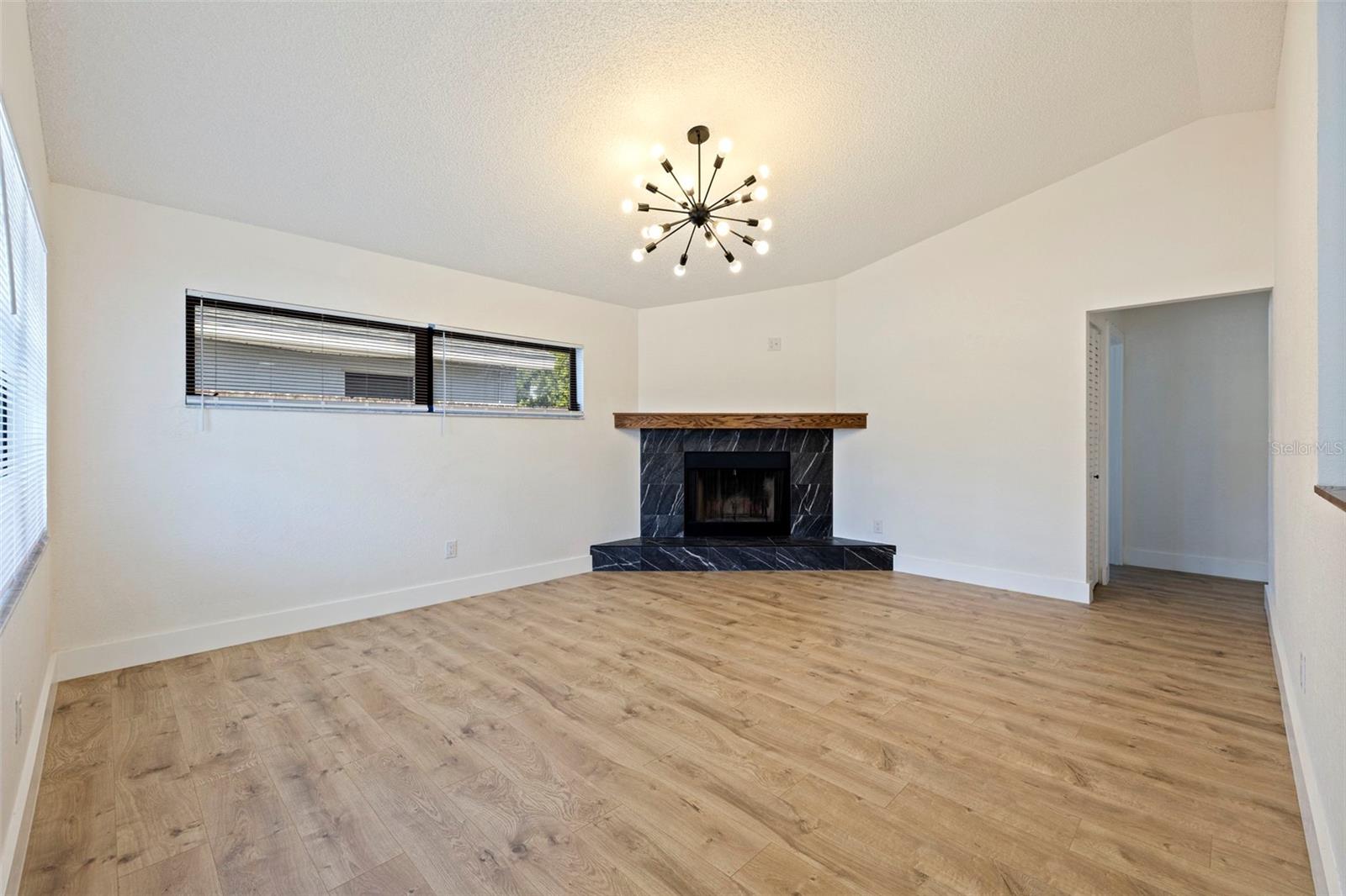 Image 10 of 33 For 6401 69th Avenue N