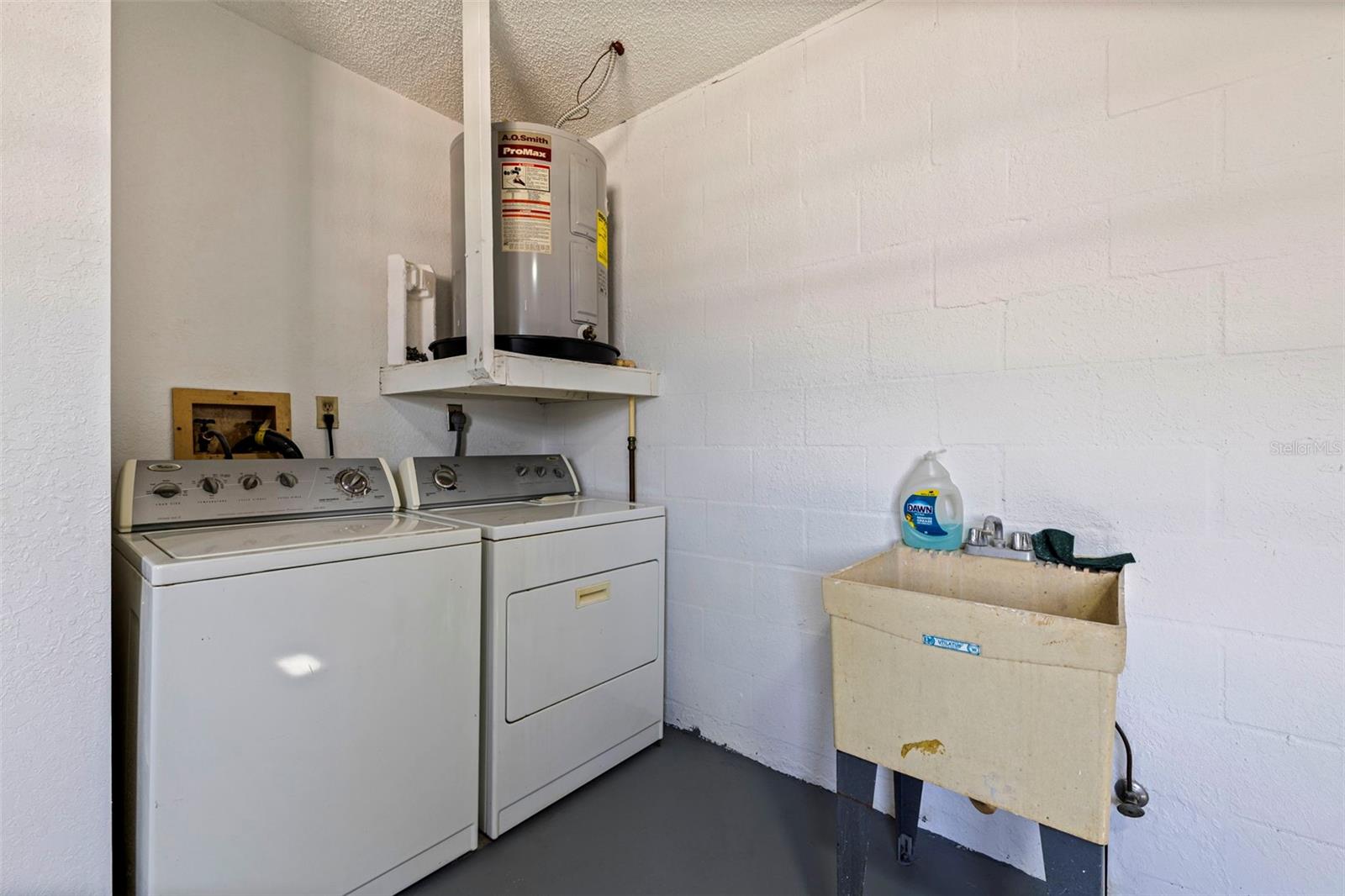 Image 28 of 33 For 6401 69th Avenue N