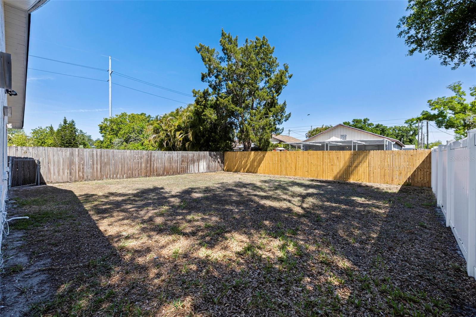 Image 30 of 33 For 6401 69th Avenue N